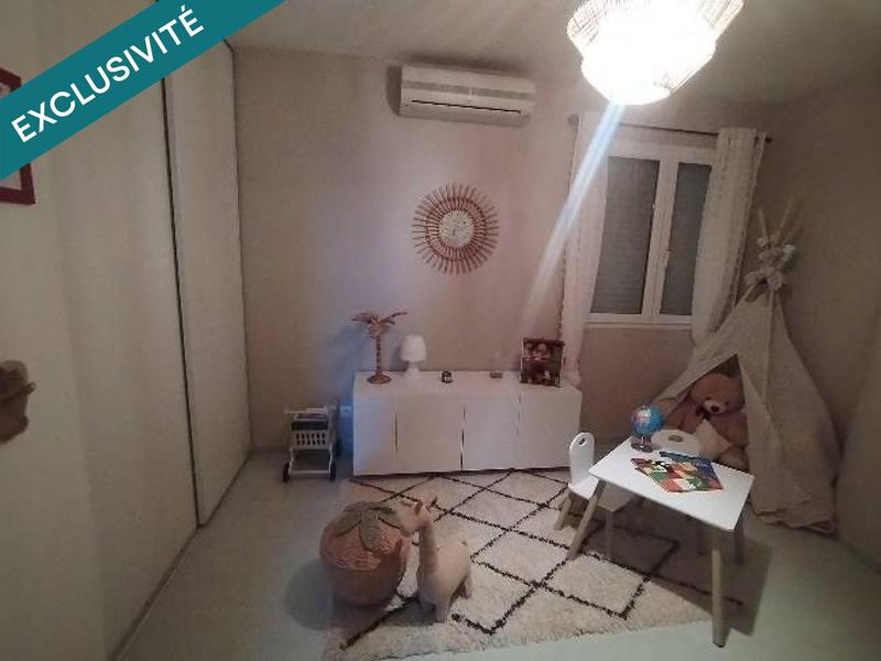 Villa - 200 m² - 9 pièces