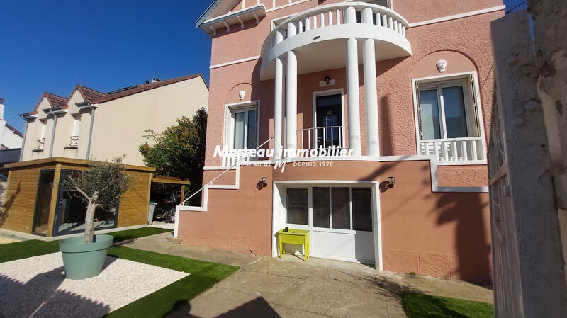 Maison - 152 m² - 6 pièces