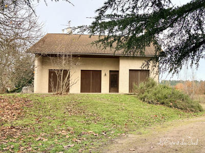 Maison - 161 m² - 7 pièces