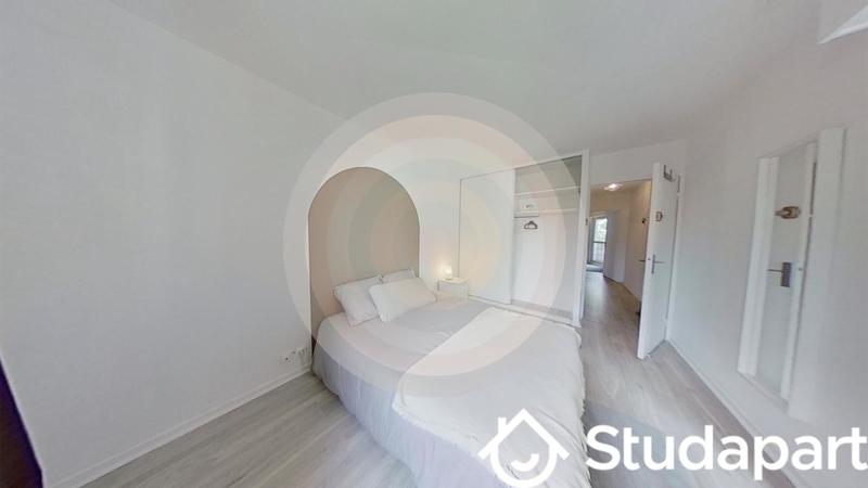 Chambre - 14 m² - 1 pièce