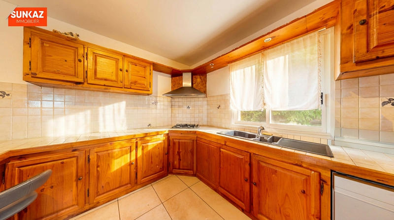 Maison - 122 m² - 4 pièces