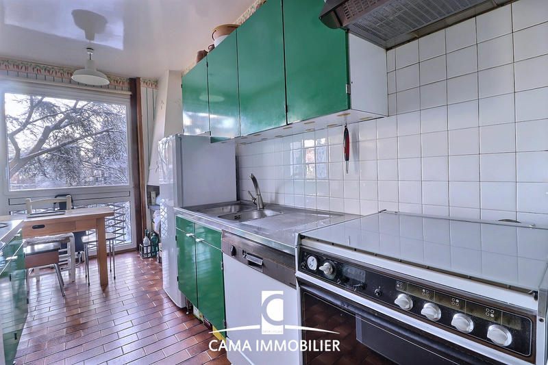 Appartement - 100 m² - 4 pièces