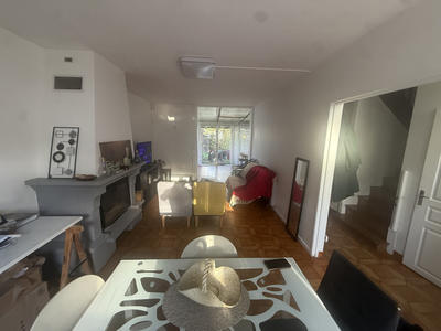 Maison - 93 m² - 5 pièces