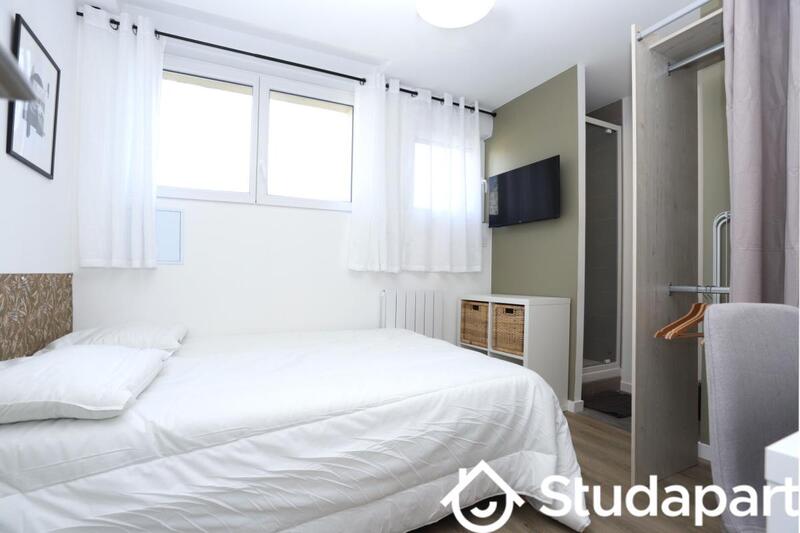 Chambre - 10 m² - 1 pièce