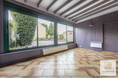 Maison - 240 m² - 8 pièces