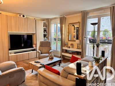 Appartement - 96 m² - 5 pièces