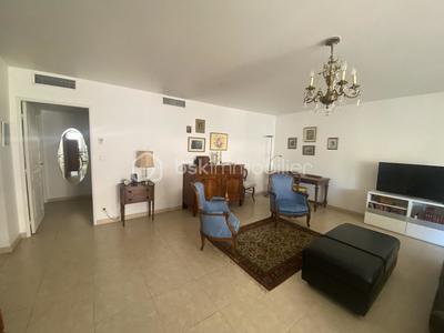 Appartement - 84 m² - 3 pièces