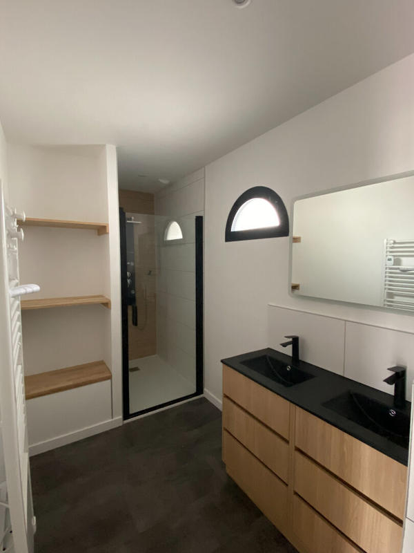 Maison - 99 m² - 4 pièces