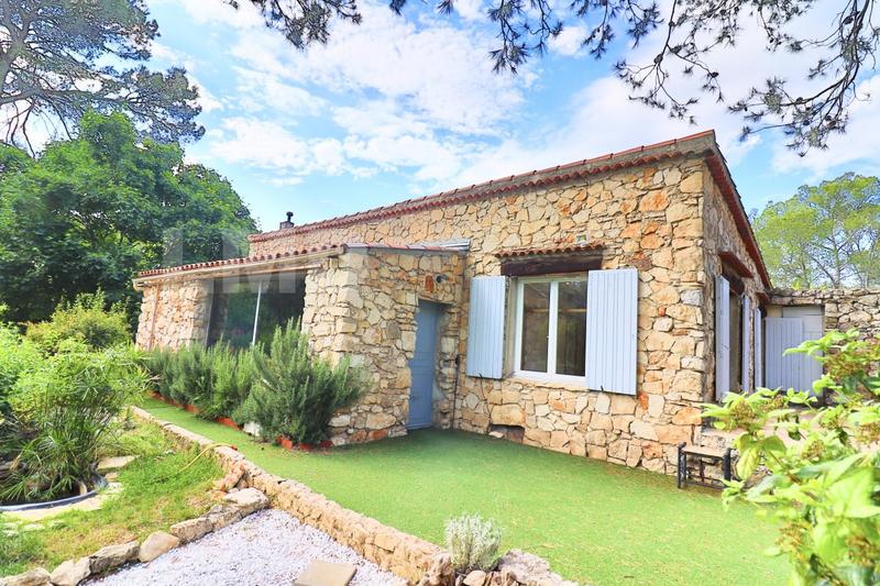 Maison - 315 m² - 10 pièces