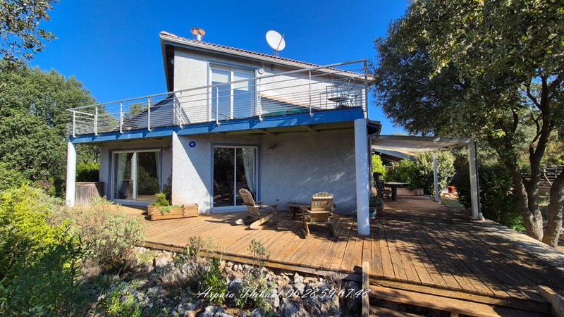 Maison - 140 m² - 5 pièces