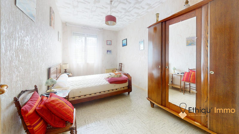 Maison - 99 m² - 6 pièces