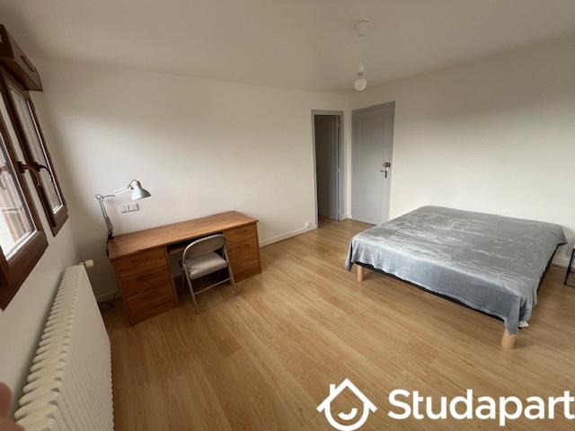 Chambre - 12 m² - 1 pièce