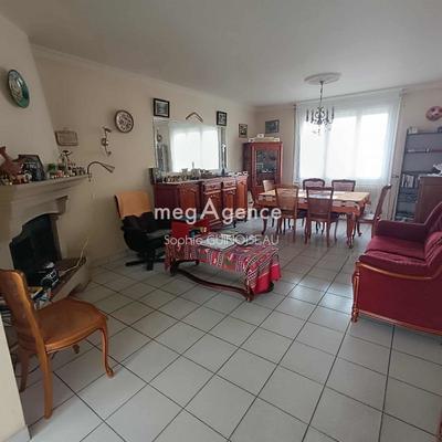 Maison - 85 m² - 4 pièces