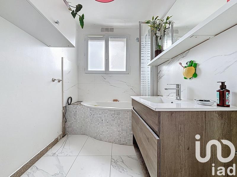 Appartement - 84 m² - 4 pièces