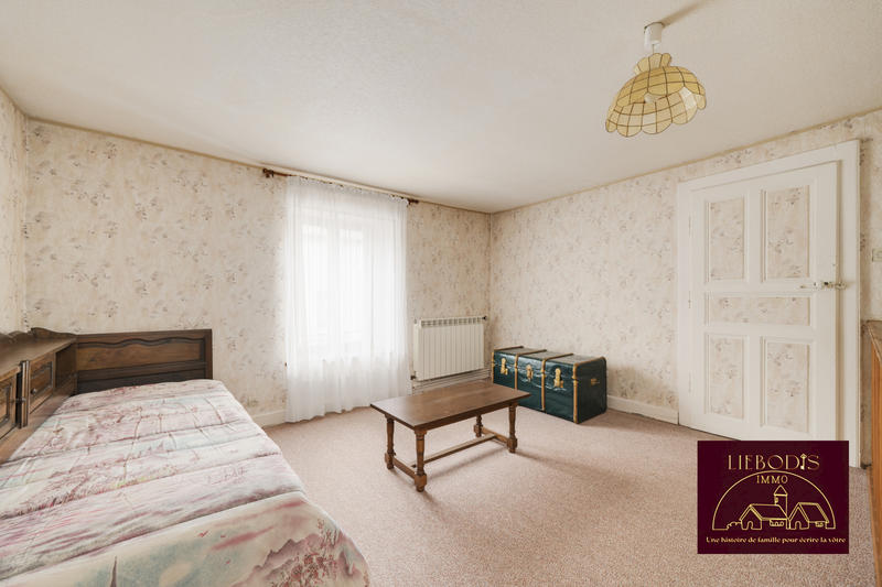 Maison - 185 m² - 8 pièces