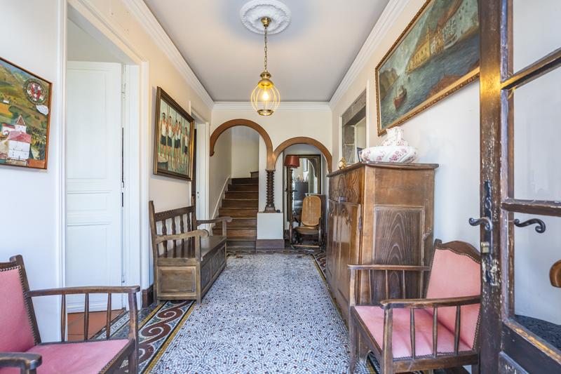 Maison traditionnelle - 177 m² - 5 pièces