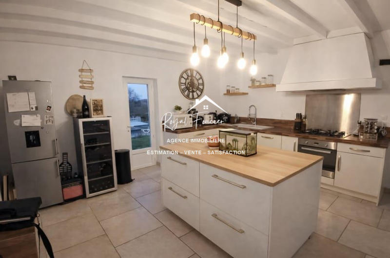 Maison ancienne - 140 m² - 5 pièces