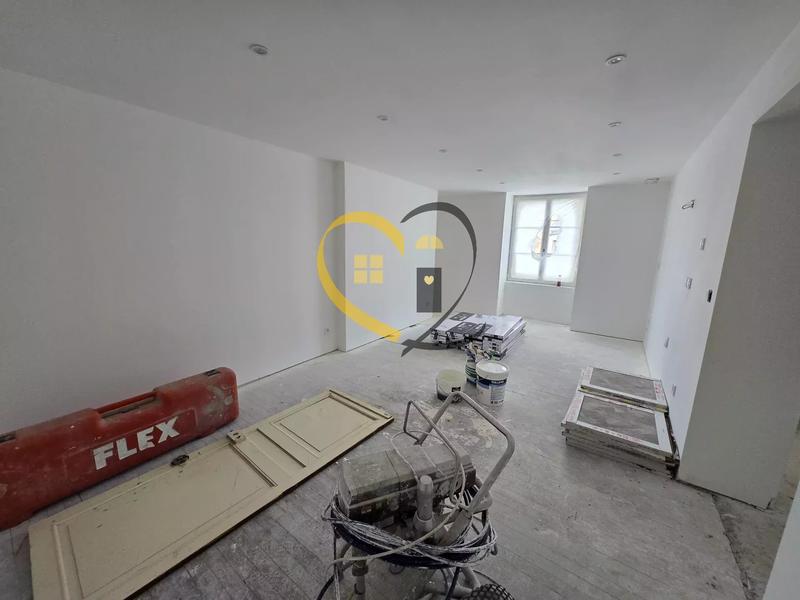 Immeuble mixte - 300 m²