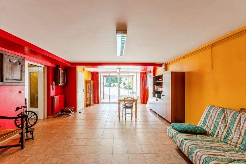 Propriété - 387 m² - 10 pièces