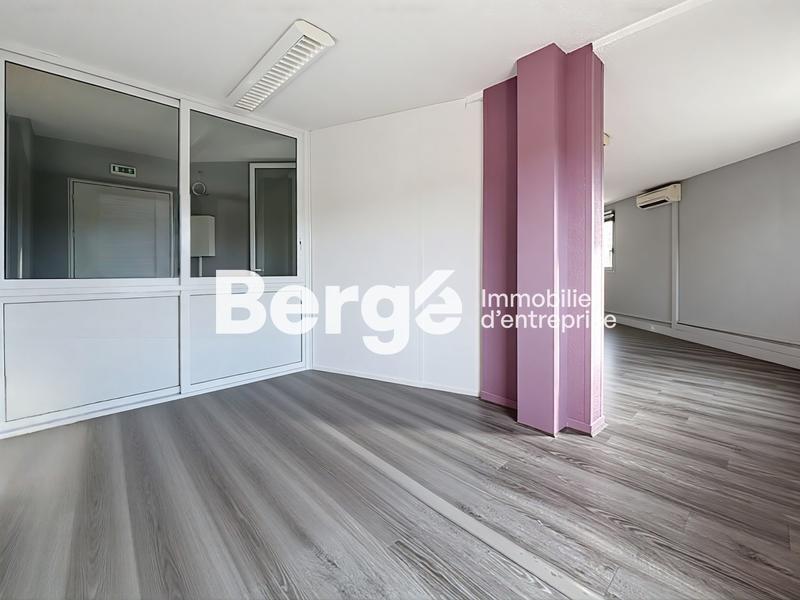 Bureau - 80 m² - 4 pièces