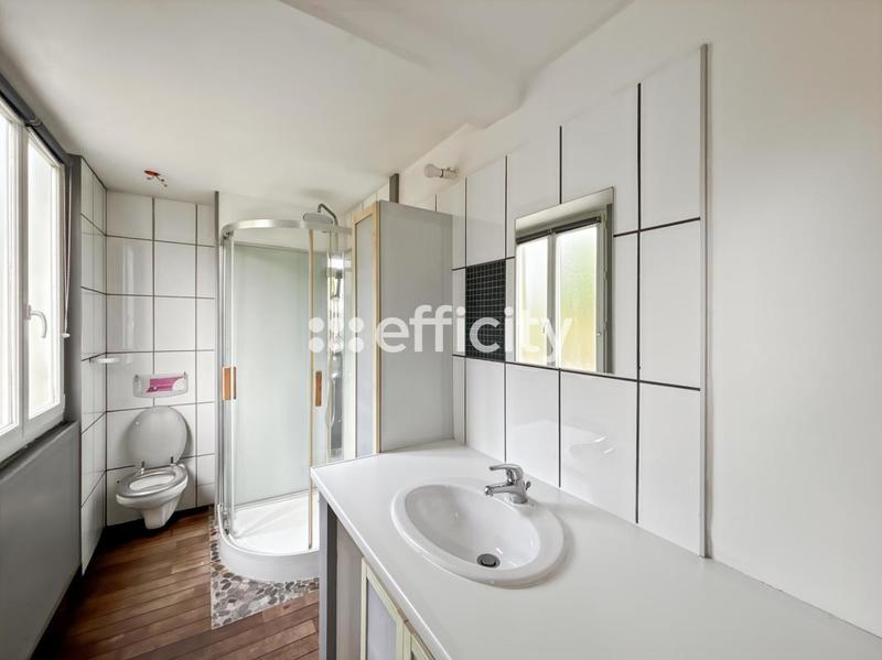 Maison - 93 m² - 6 pièces