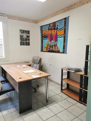 Appartement ancien - 102 m² - 3 pièces