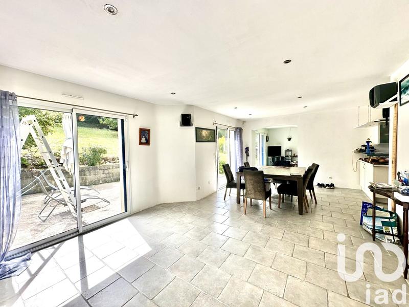 Maison - 151 m² - 7 pièces