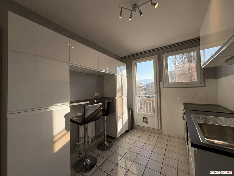 Appartement - 70 m² - 4 pièces