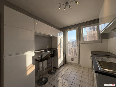 Appartement - 70 m² - 4 pièces