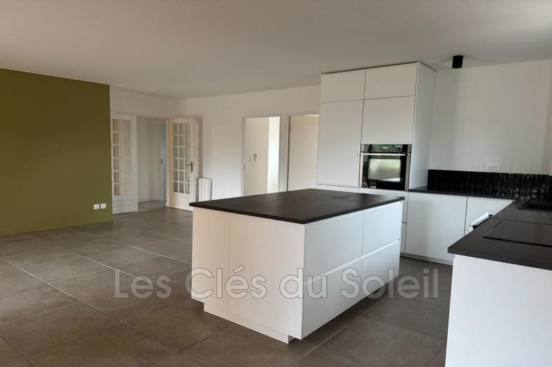 Appartement - 105 m² - 5 pièces