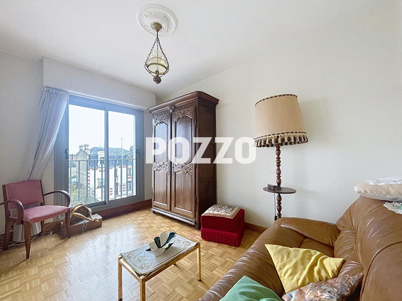 Appartement - 96 m² - 5 pièces
