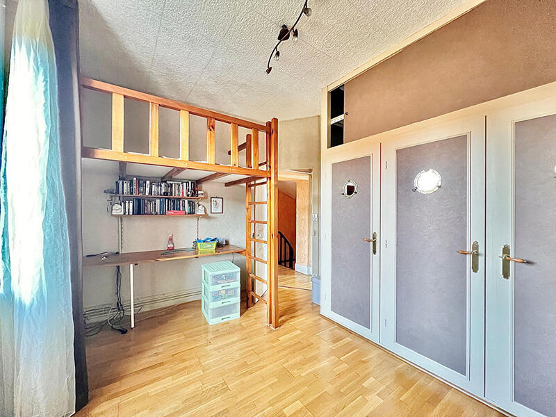 Maison - 117 m² - 5 pièces