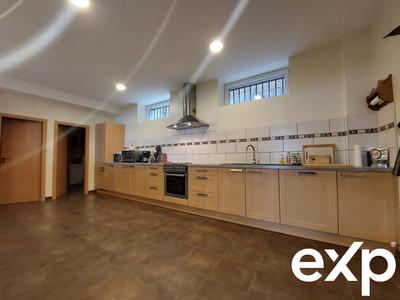 Loft - 214 m² - 7 pièces