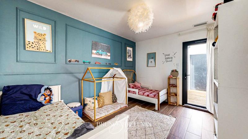 Villa - 202 m² - 7 pièces