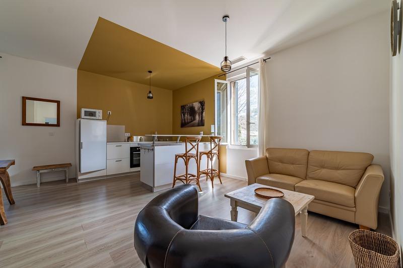 Maison - 465 m² - 15 pièces