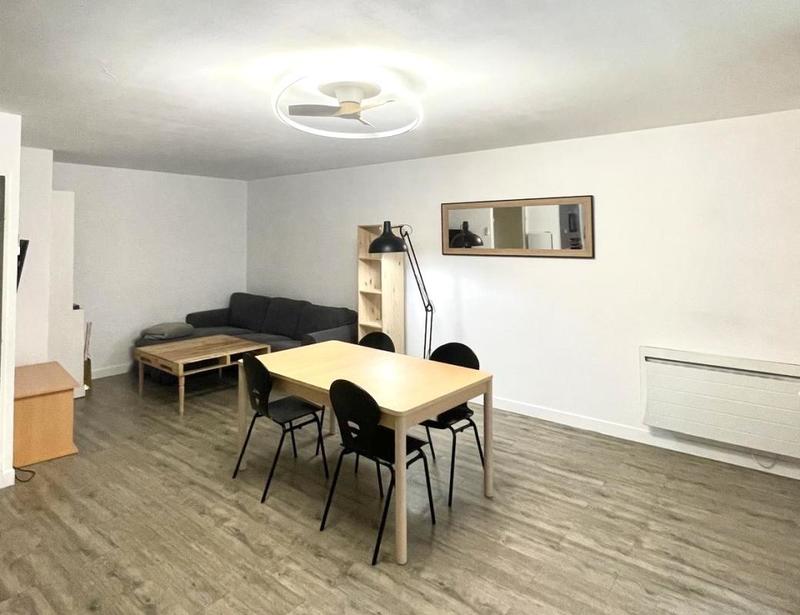 Appartement - 135 m² - 6 pièces