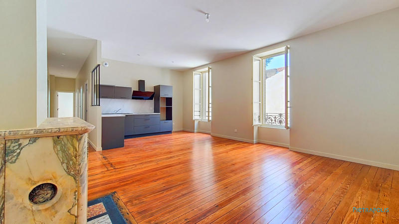 Appartement - 102 m² - 4 pièces