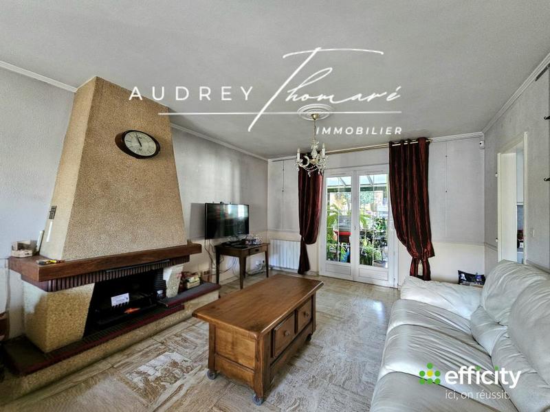 Pavillon - 94 m² - 5 pièces