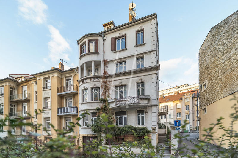 Appartement - 77 m² - 3 pièces