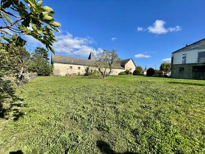 Maison - 220 m² - 7 pièces