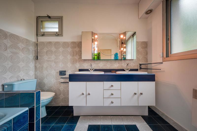 Maison - 186 m² - 8 pièces