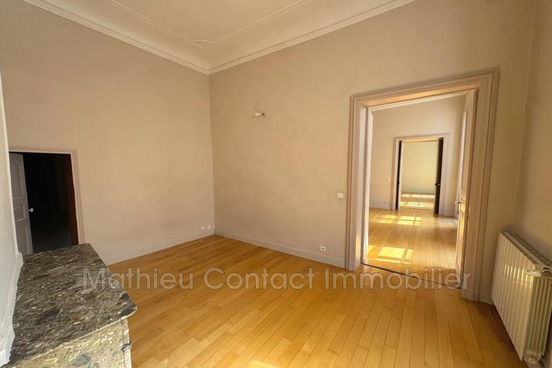 Appartement - 189 m² - 7 pièces