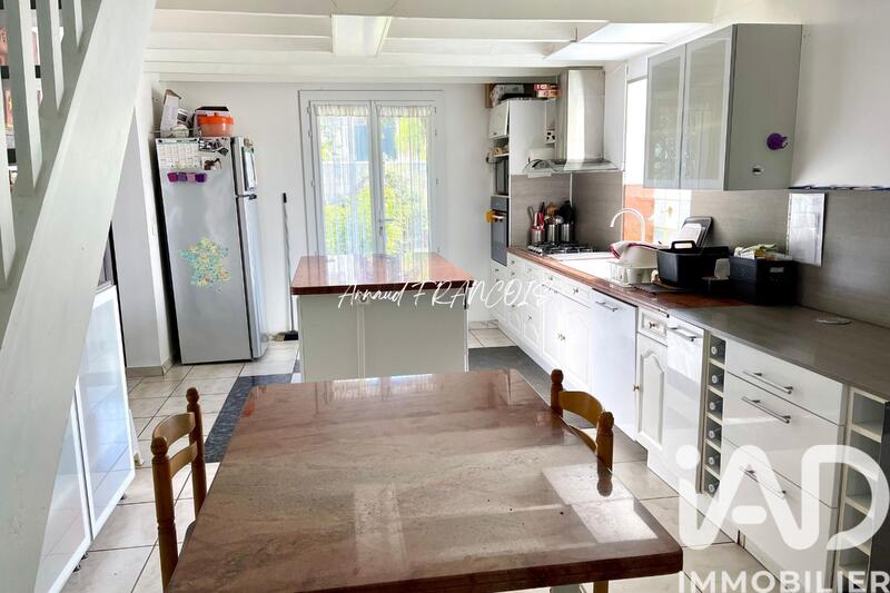 Maison - 136 m² - 6 pièces