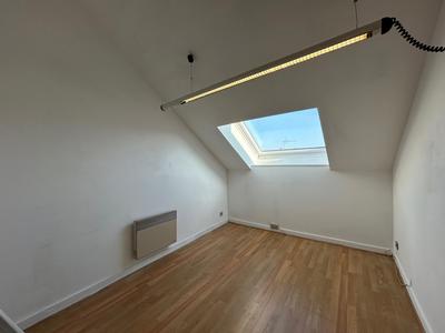 Appartement - 100 m² - 3 pièces