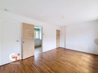 Maison - 74 m² - 4 pièces