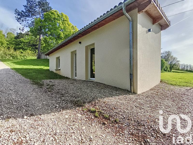 Maison - 320 m² - 8 pièces