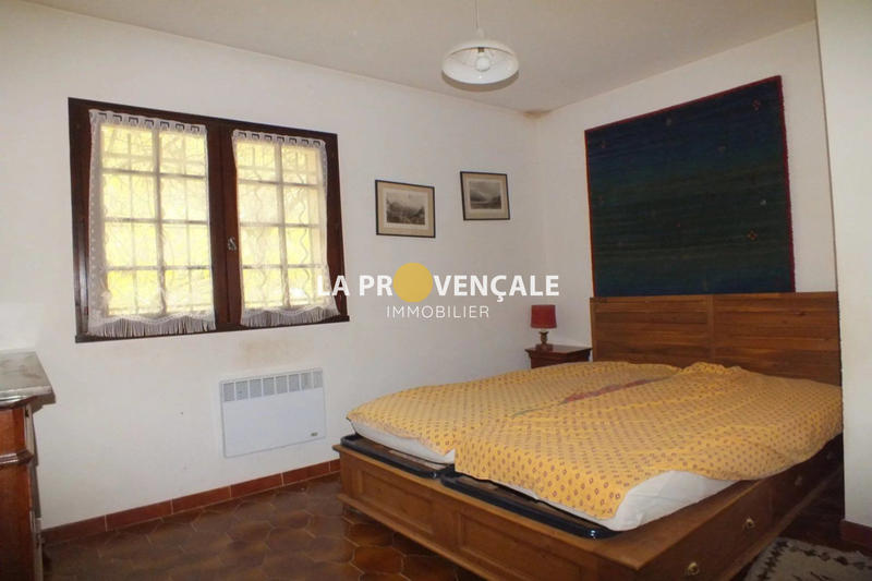 Maison - 210 m² - 7 pièces