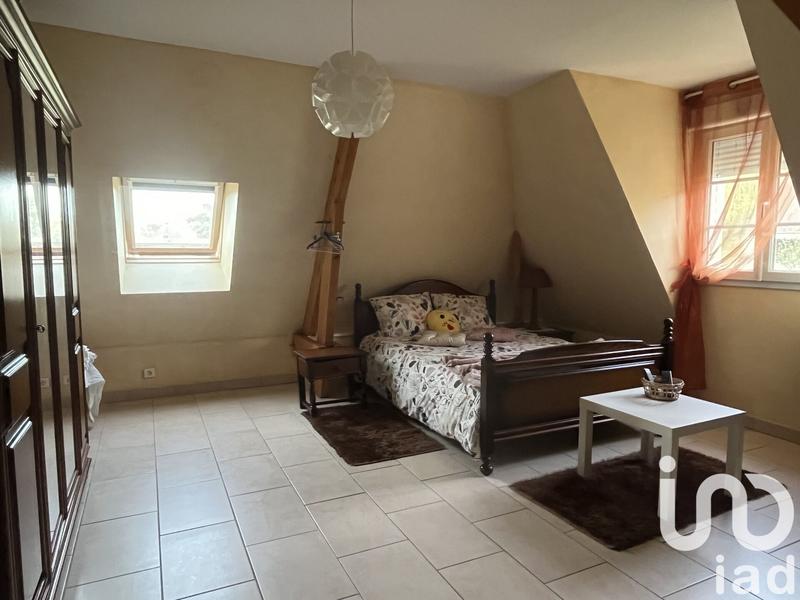 Maison - 200 m² - 7 pièces