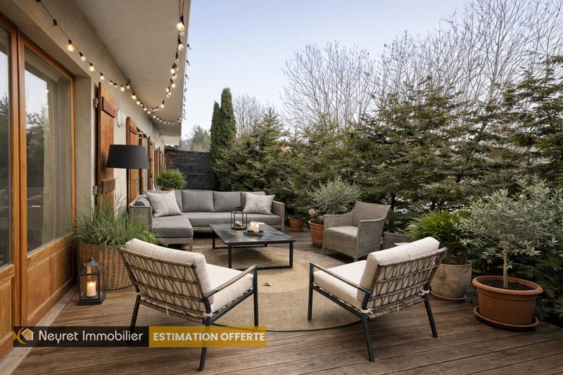 Appartement - 90 m² - 5 pièces