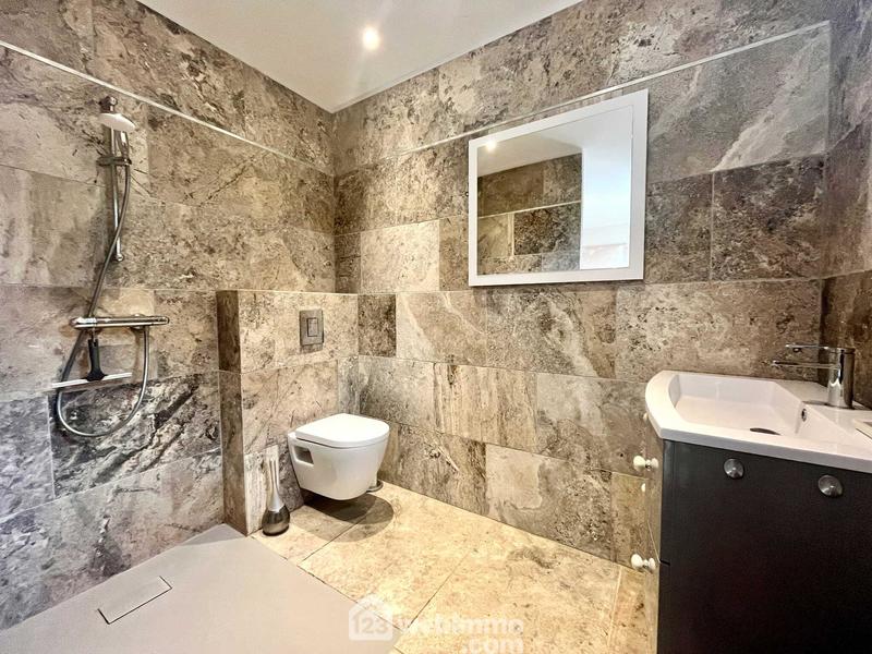 Appartement - 114 m² - 4 pièces